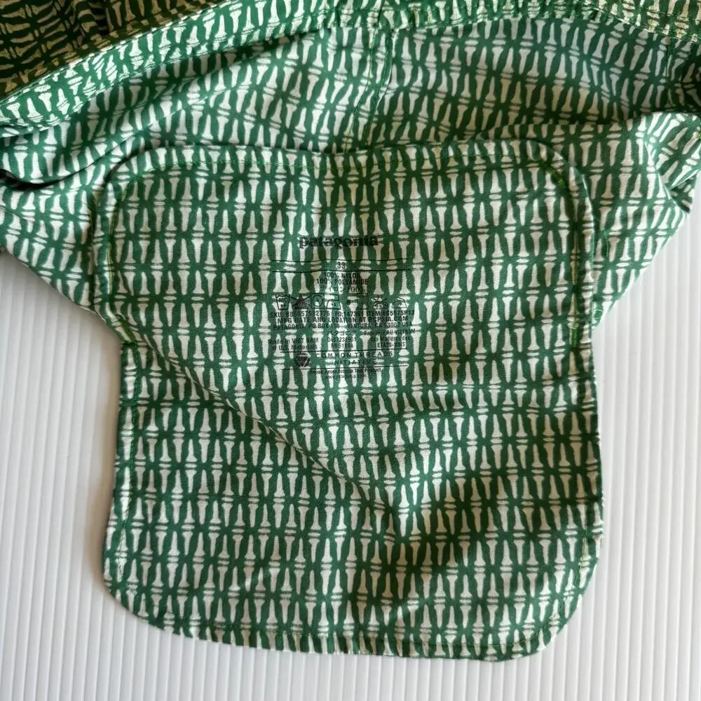 Patagonia Board Shorts Men’s 33 Green Geometric Surf Swim Beach Quick Dry